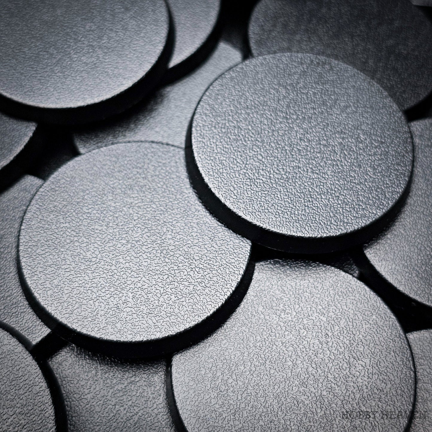 40mm Round Bases | Plain Black Plastic Bases for Wargames| Miniature Wargaming Bases