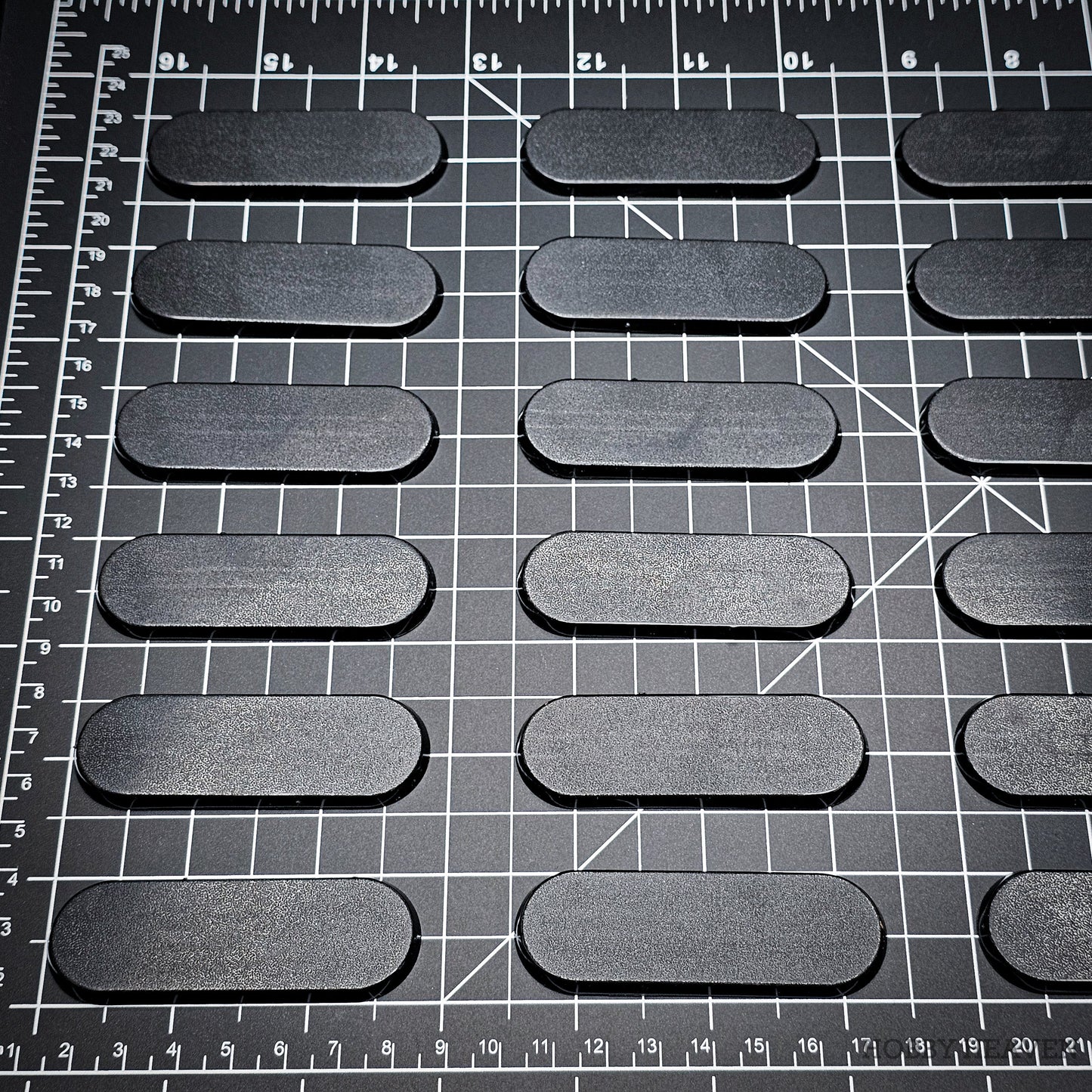 70x25mm Pill Bike Plain Plastic Bases